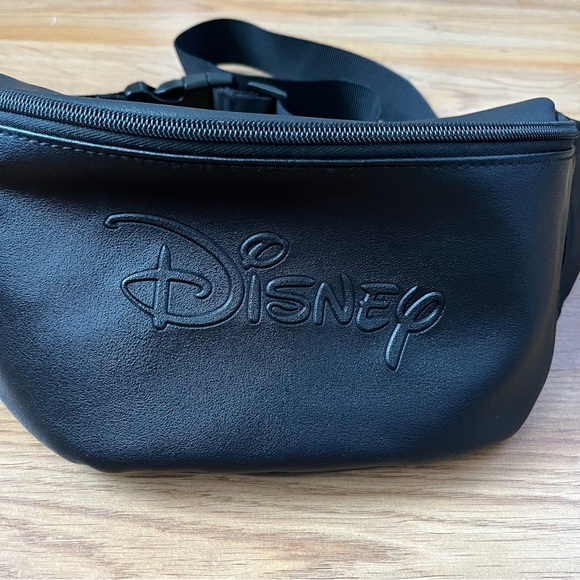 Buckle-Down Disney Signature Black Fanny Pack - Picture 5 of 8